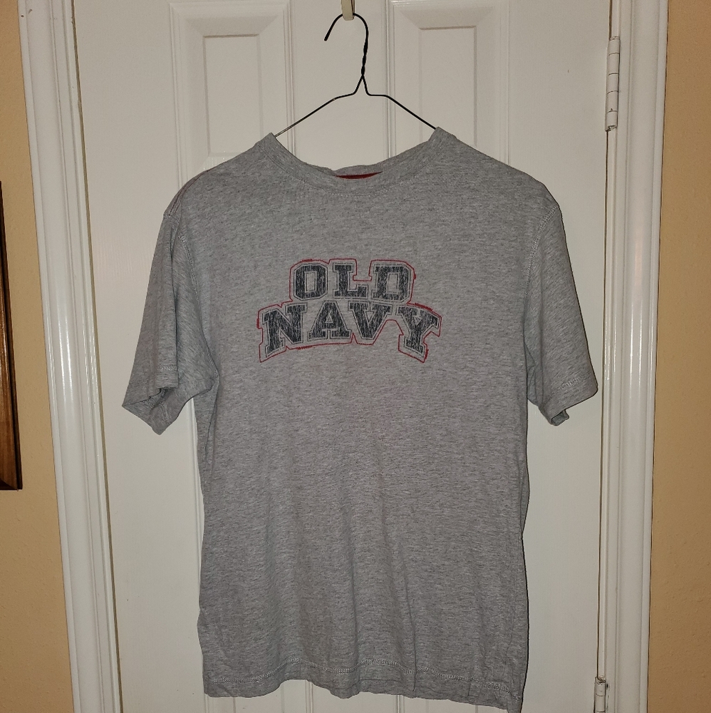 Old Navy T-Shirt